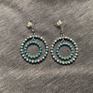 💗 4/$10 - Blue & White Earrings